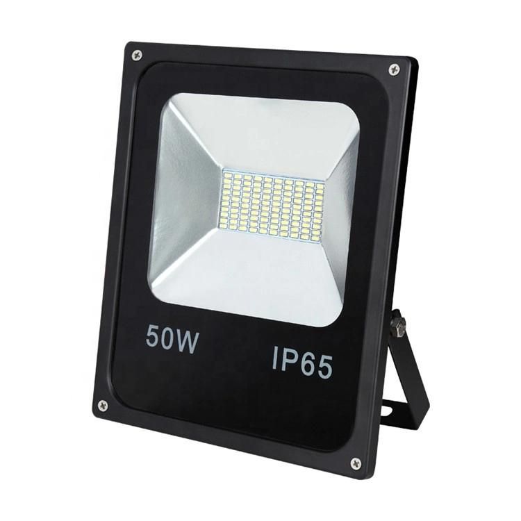 China Zhongshan RGB Green Red Blue LED Flood Light for Parks Gardens Villas Outdoor Lighting 10W 20W 30W 50W 100W LED Spotlight Solar Floodlight