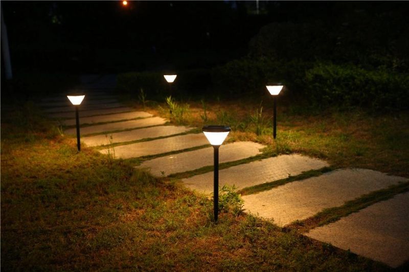 Popular Model Outdoor Waterproof Auto Work Solar Spike Light for Lawn Garden Pathway