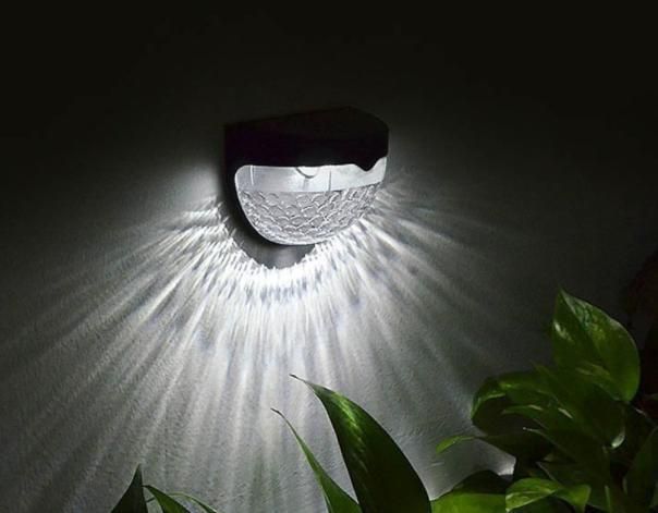 New Arrival LED Mini Fence Lamp Outdoor Waterproof Wall Light Solar Powered Garden Step Lights