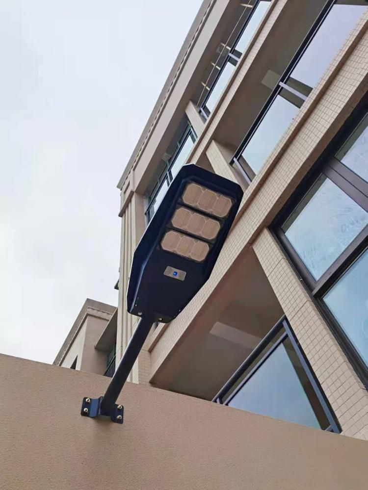 Outdoor Wateproof Motion Sensor LED Solar Street Lights for Communities