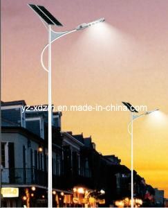 9m Height 70W LED Lamp with Double Solar Panel