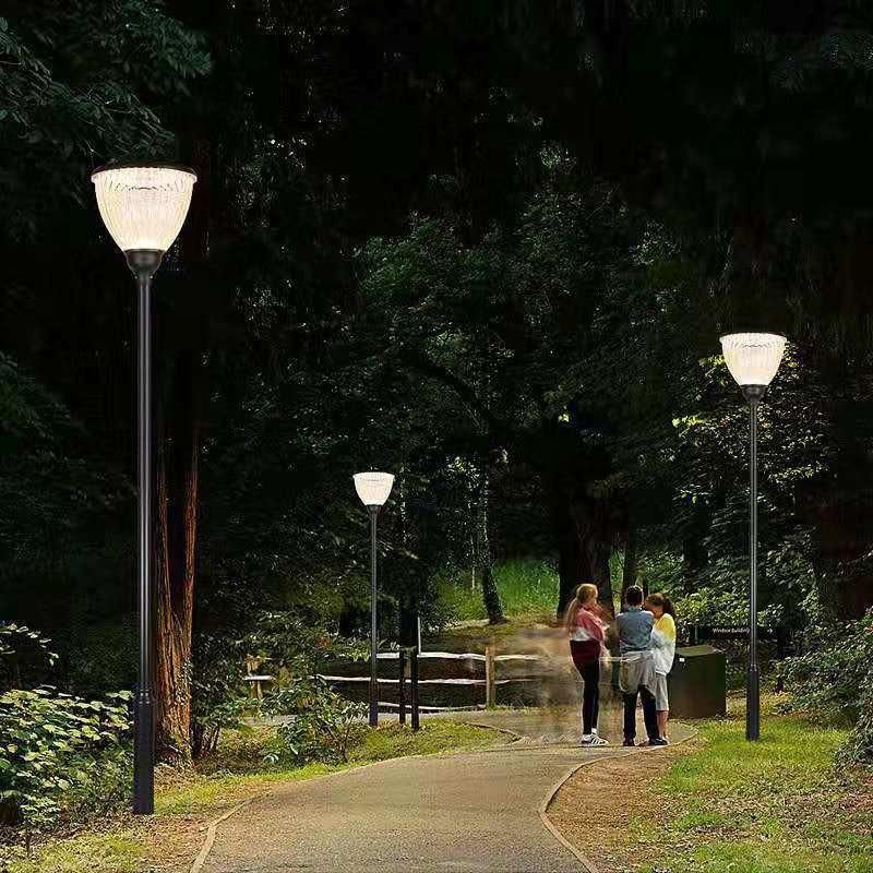 New Bright LED Lighting Bulb Outdoor Garden Yard Pathway Solar Powered Garden Lighting with LED Light