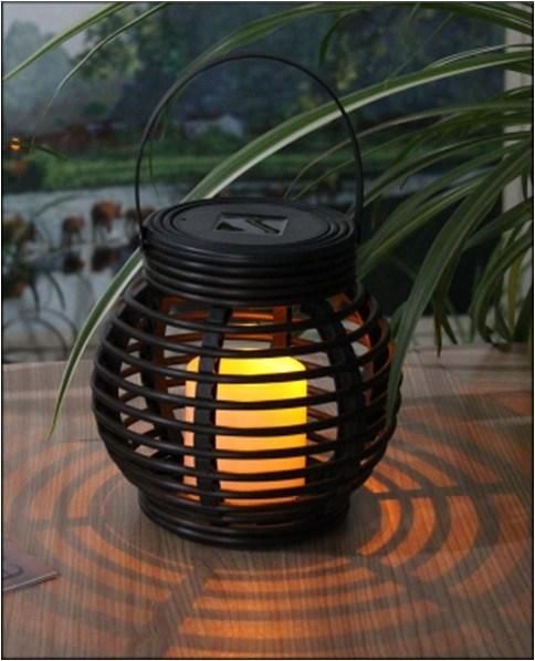 Solar Rattan Lamp