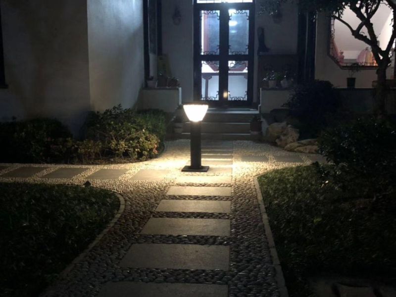 Hig Level IP65 Lithium Battery Outdoor LED Solar Garden Lawn Lights