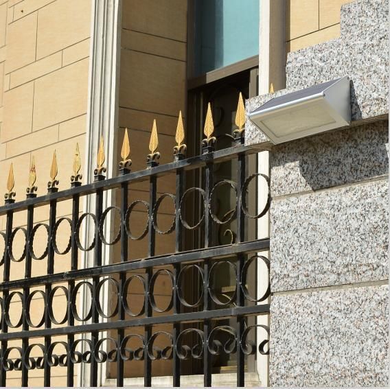 Top Sale 60PCS LED Bead Solar Gate Light with Lithium Battery for Garden