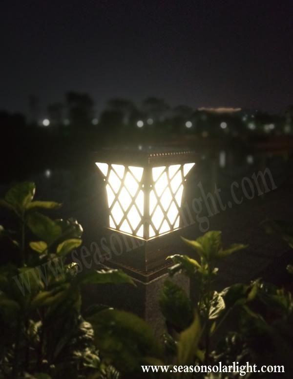 Christmas Night LED Lamp 5W Solar Panel Outdoor Pillar Lamp for Garden Gate Lighting