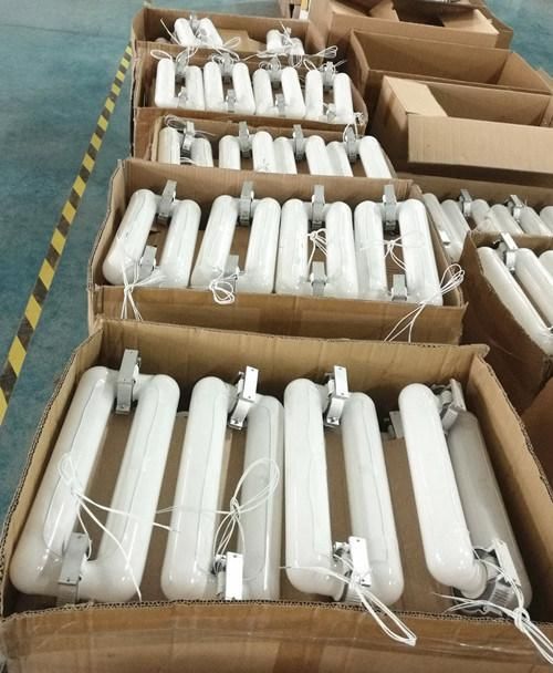 IP65 Outdoor Electrodeless Lighting Low Frequency Induction Flood Light 150W 5000K