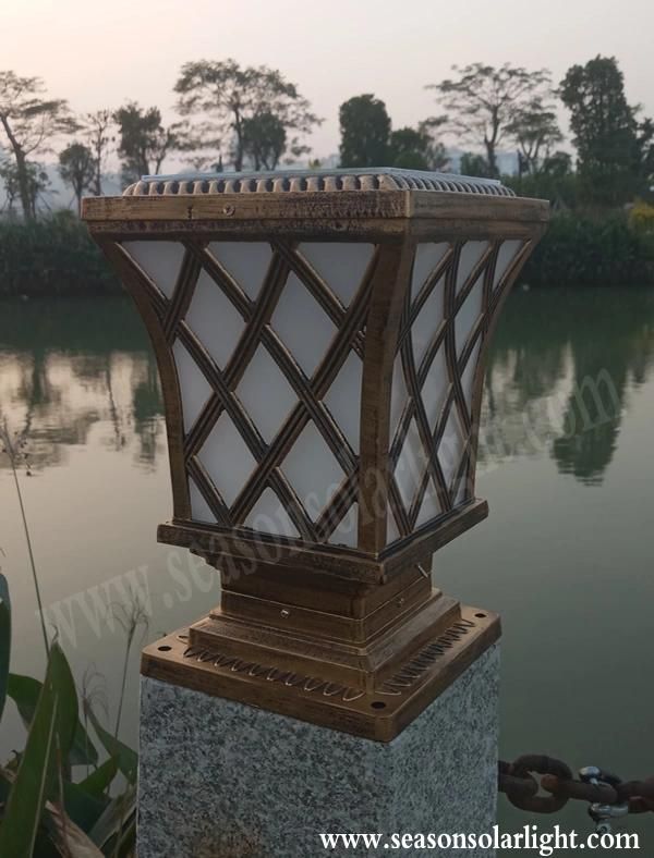 European Christmas Decorations LED Lighting Style 5W Outdoor Solar Gate Pillar Lighting with LED Light
