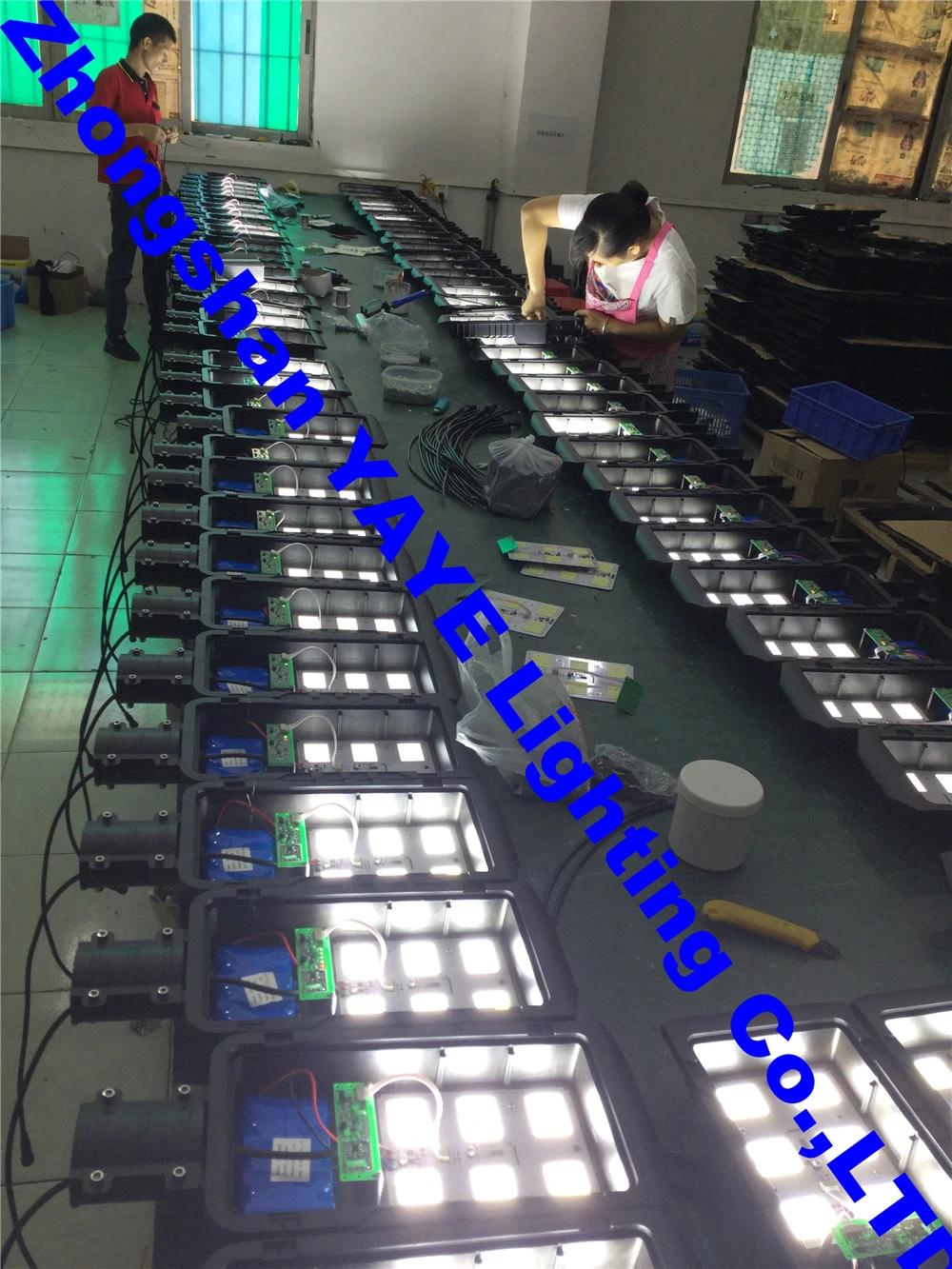 Yaye 18 Hot Sell Good Price High Quality 50W All in One Solar LED Road Garden Street Lamp with 1000PCS Stock/Radar Sensor/Remote Controller/ 3 Years Warranty