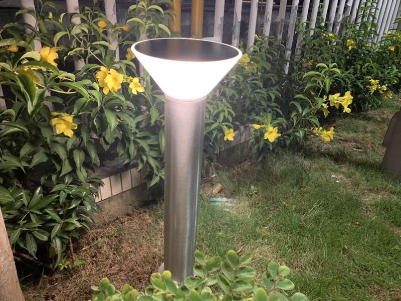 High Lumen Outdoor Solar LED Lamp Smart Control Lighting Solar Garden Light with LED & Motion Sensor Light