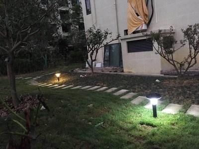 New Wholesale IP65 Park Yard Warm White Solar Powered LED Lamp