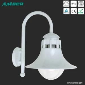 Classic 100W Outdoor Wall Light